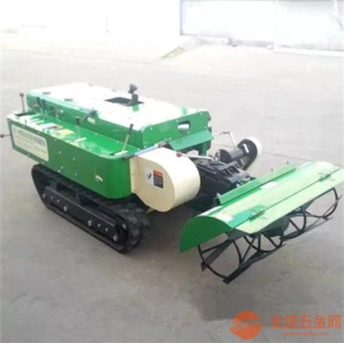 靖江小型自走式四輪轉(zhuǎn)向打藥車 高效施肥的一體化利器